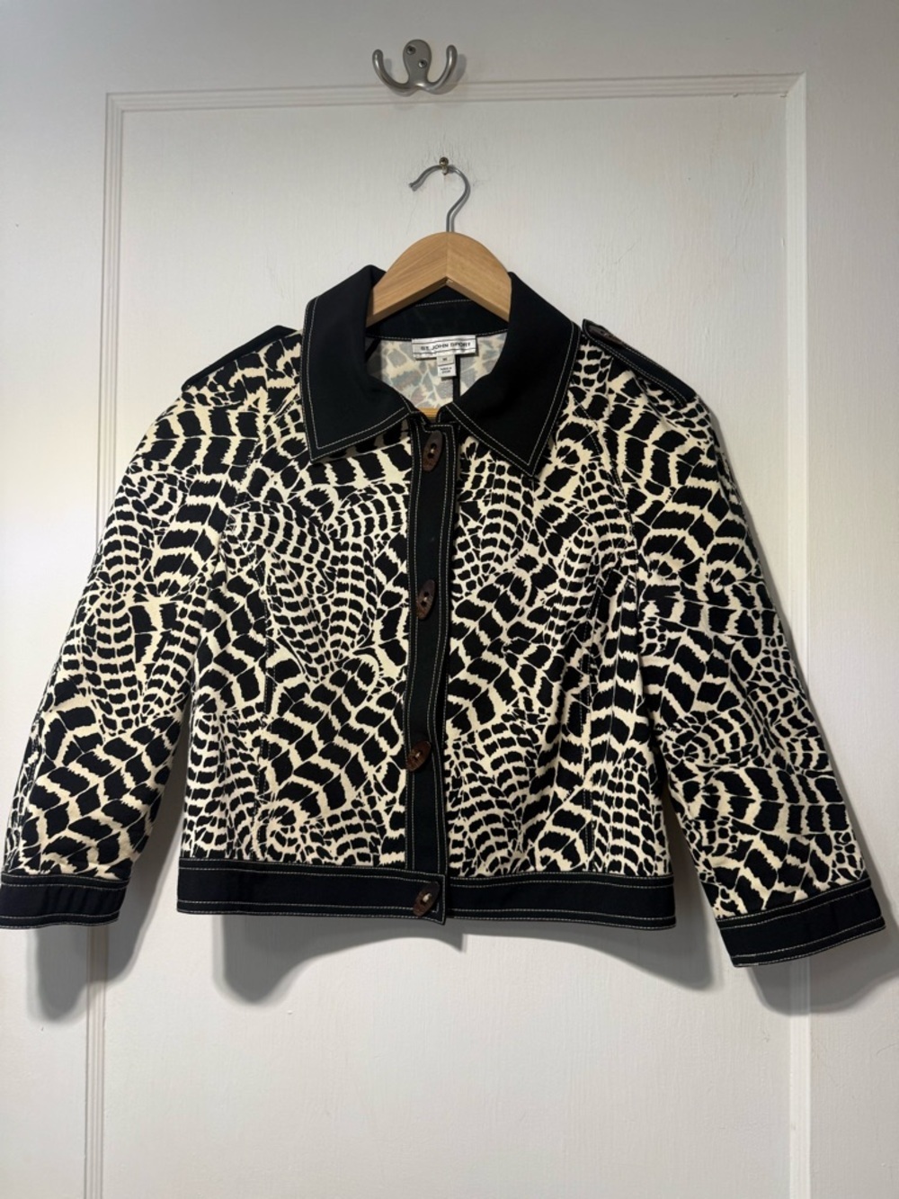 St. John Black and Cream Patterned Blazer